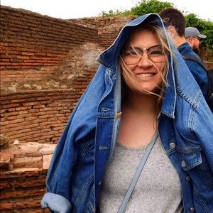 Meet your Posher, Anna